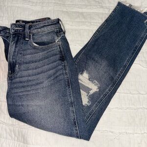 Hollister ultra high rise mom Jean